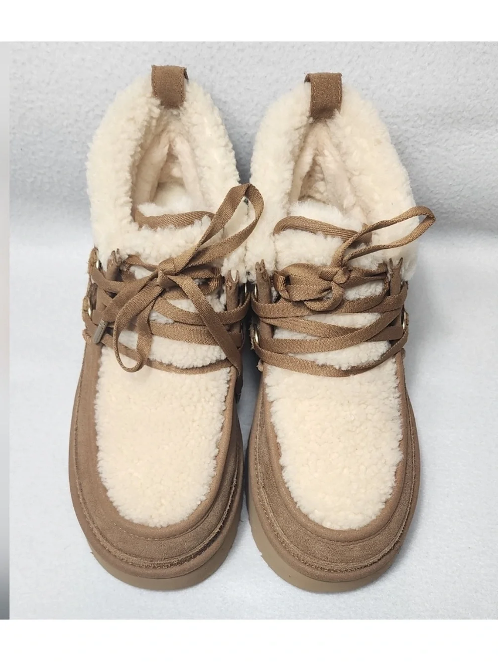 ✨UGG✨Esmee Lace Up Platform Booties